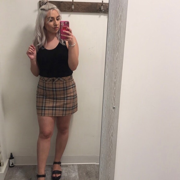 Meet your Posher, Brittany - Picture 2 of 4